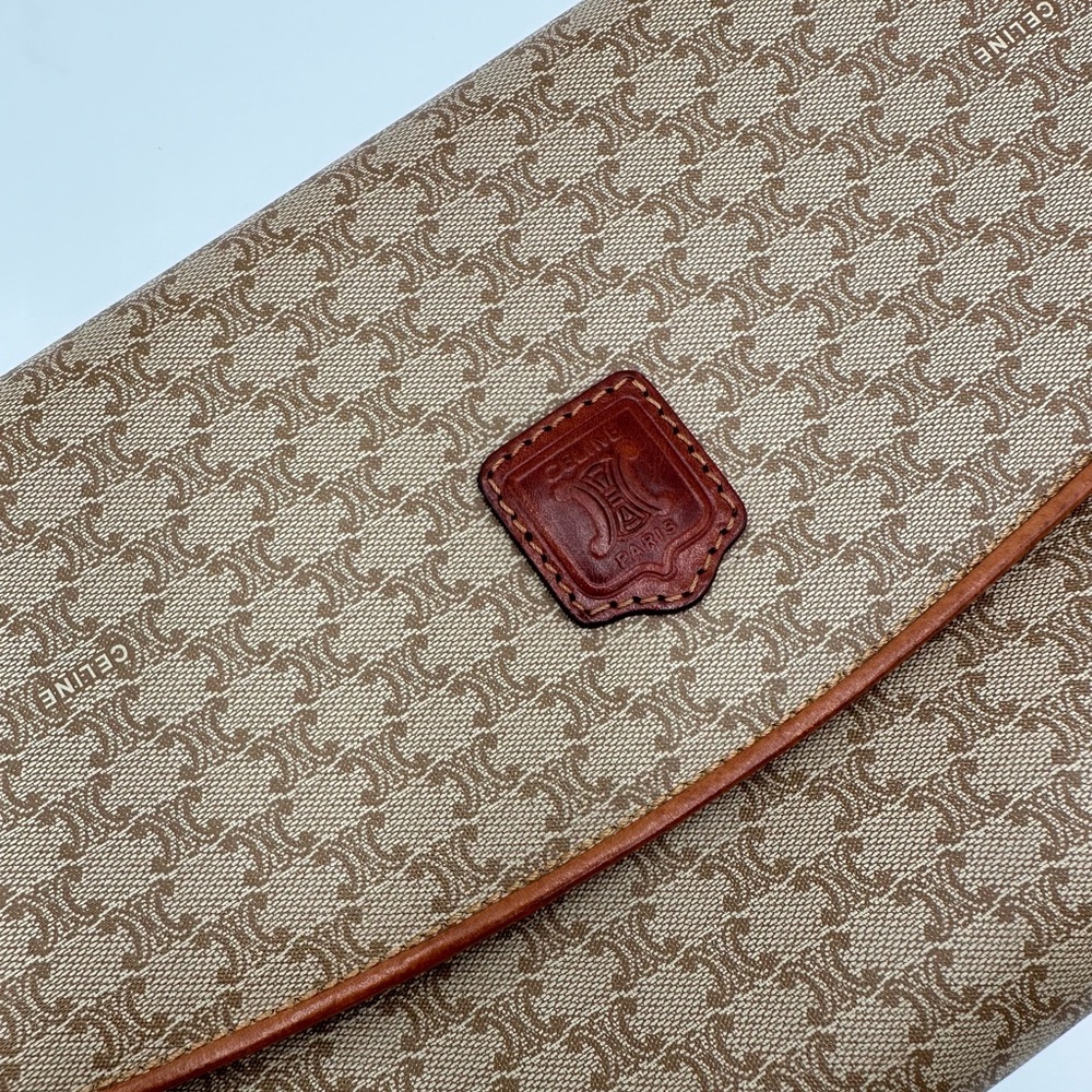Authentic Vintage Celine Macadam Triomphe Leather Clutch Bag - Picture 5 of 17